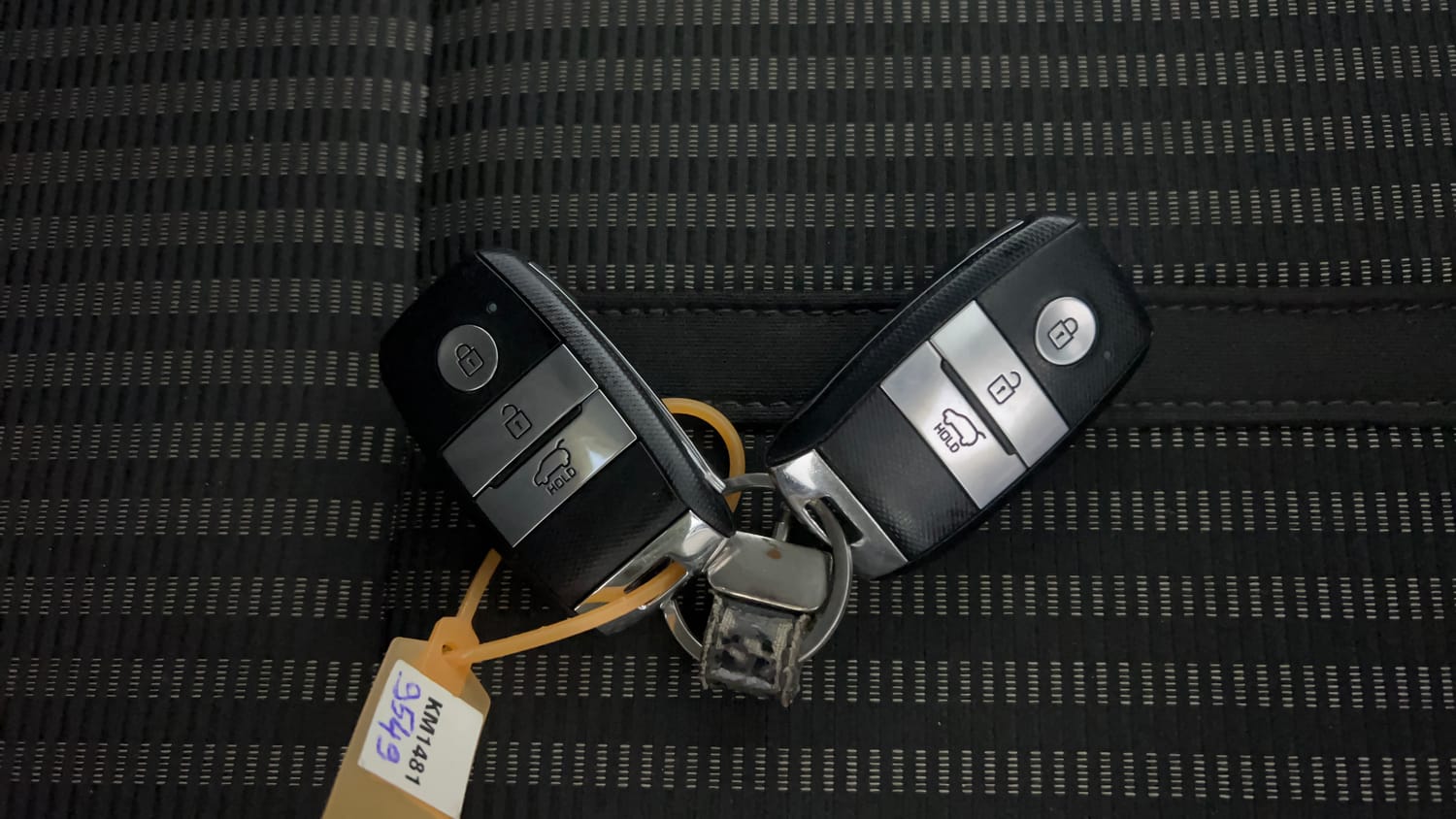 Used 2022 Kia Carens Prestige Plus 1.4 Petrol MT 7 STR Petrol Manual extra CAR KEY VIEW