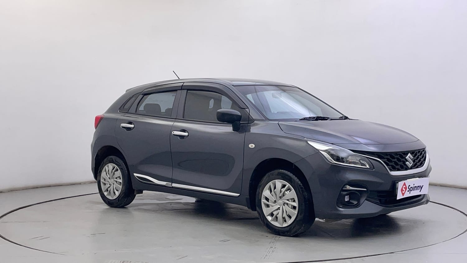 Used 2024 Maruti Suzuki Baleno Sigma MT Petrol Manual exterior RIGHT FRONT CORNER VIEW