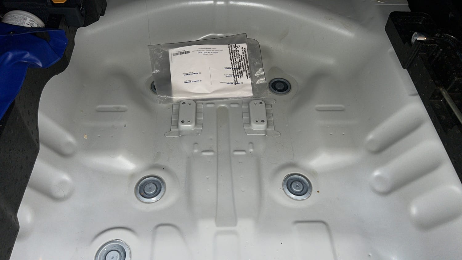 Used 2026 Maruti Suzuki Victoris VXI MT 2W Petrol Manual tyres SPARE TYRE VIEW