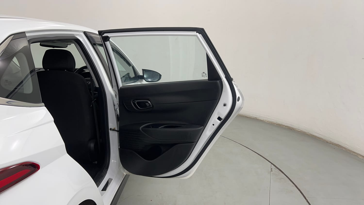 Used 2022 Hyundai i20 Sportz 1.2 IVT Petrol Automatic interior RIGHT REAR DOOR OPEN VIEW