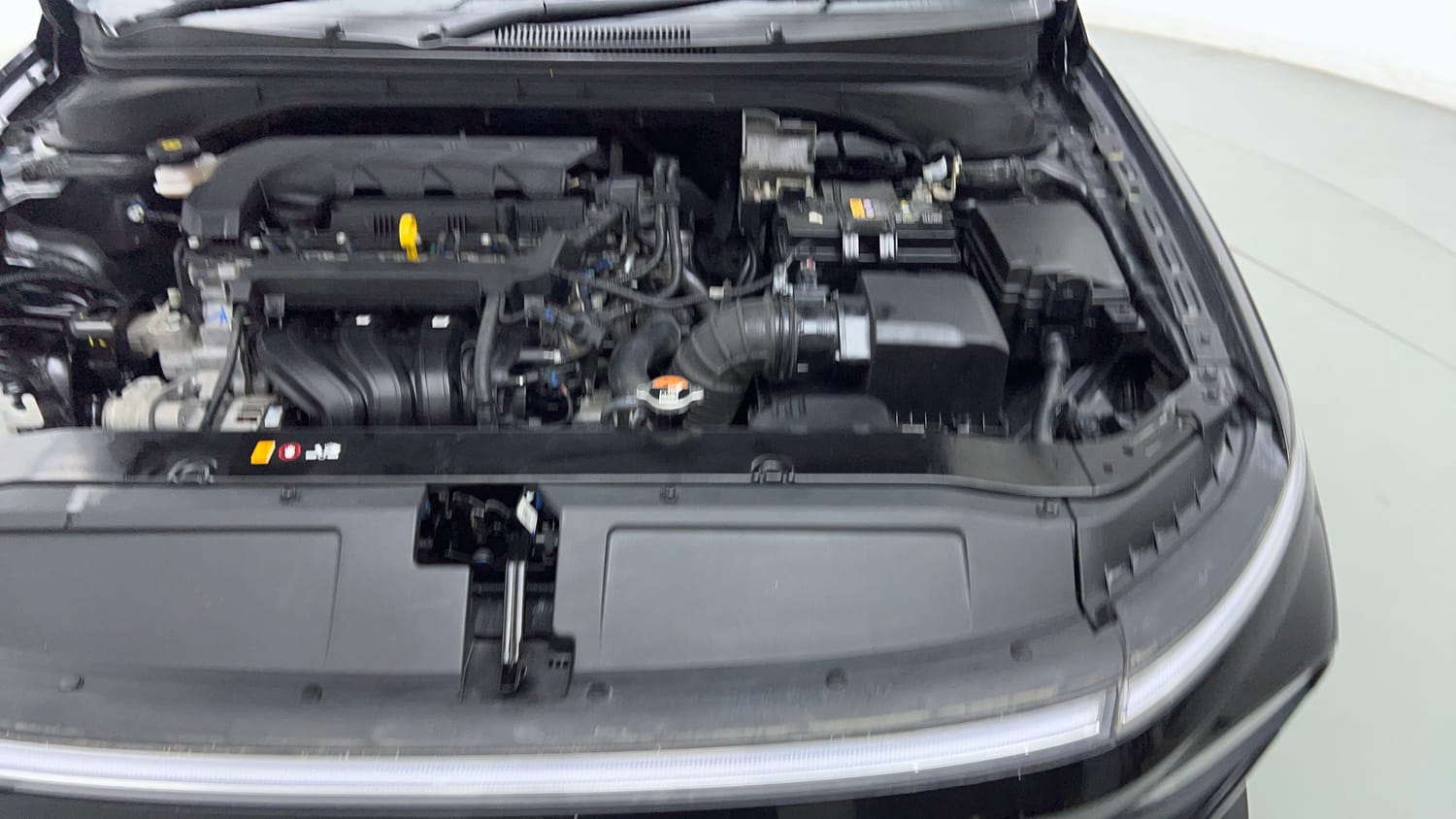 Used 2024 Hyundai Verna SX 1.5 Petrol MT Petrol Manual engine ENGINE LEFT SIDE VIEW