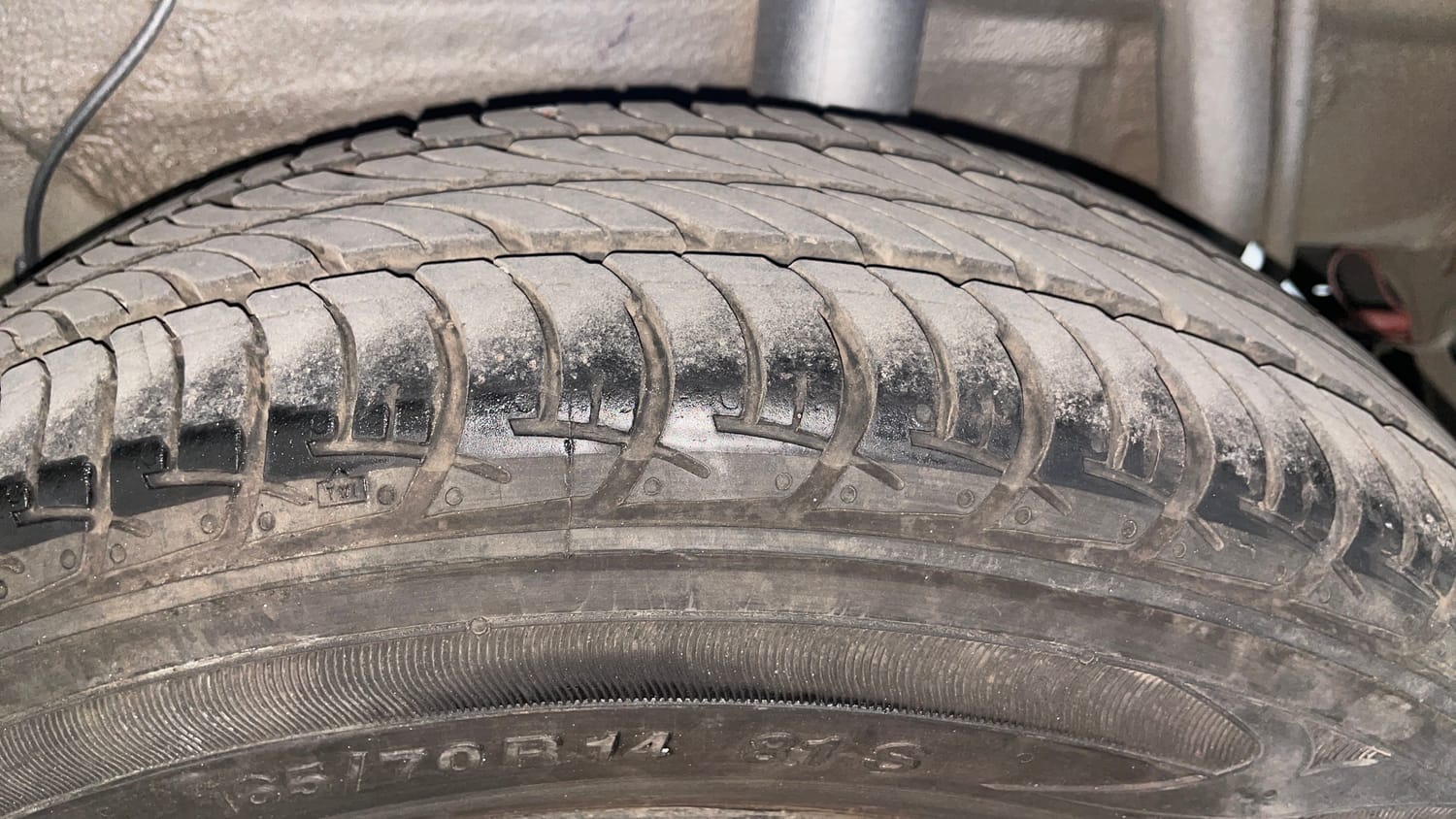 Used 2019 Maruti Suzuki Celerio ZXi (O) AMT Petrol Automatic tyres LEFT REAR TYRE TREAD VIEW