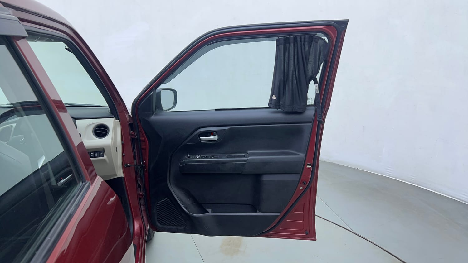 Used 2022 Maruti Suzuki Wagon R 1.0 VXi 1.0 Petrol Manual interior RIGHT FRONT DOOR OPEN VIEW