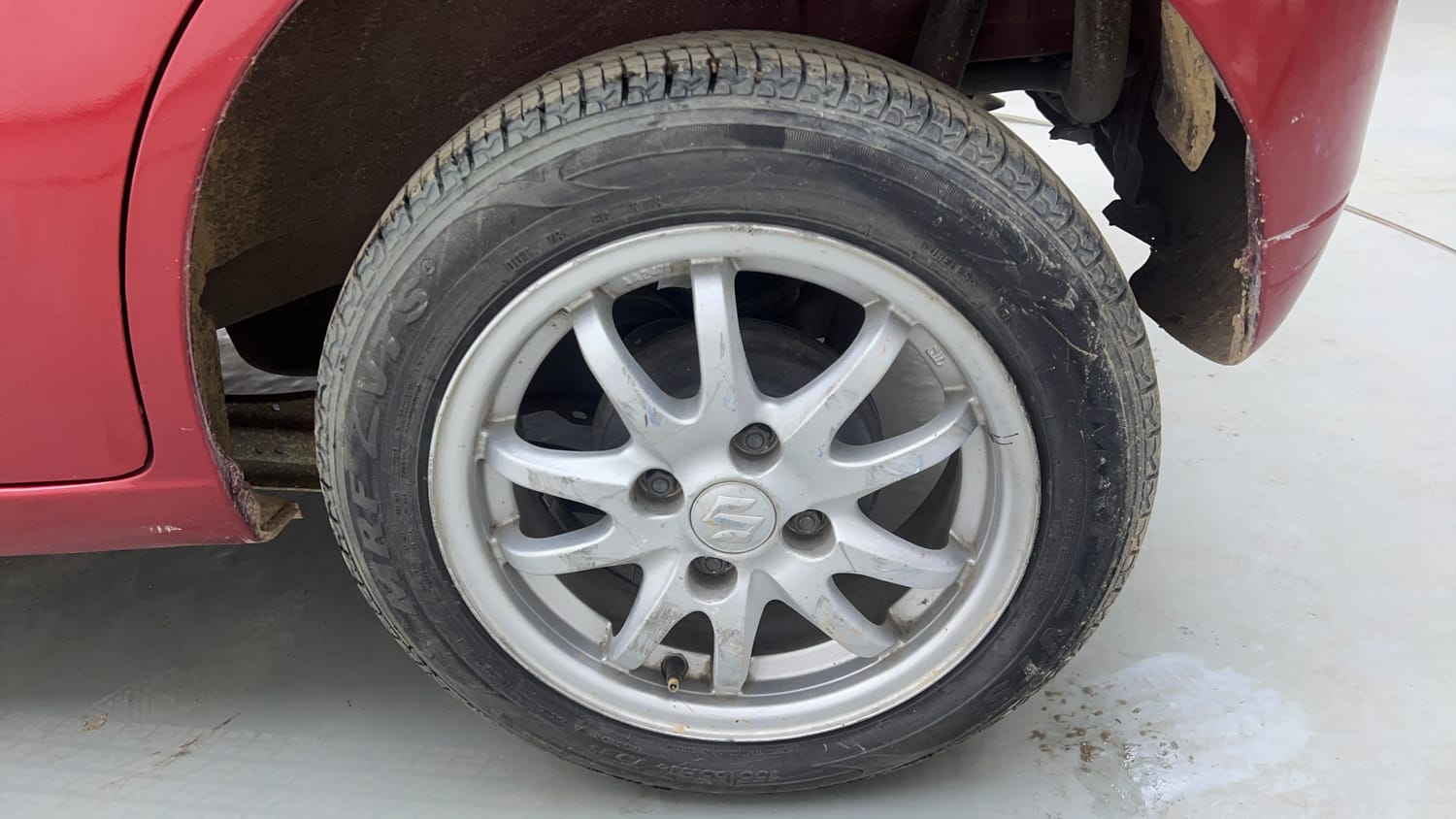 Used 2018 Maruti Suzuki Wagon R 1.0 VXI AMT Petrol Automatic tyres LEFT REAR TYRE RIM VIEW