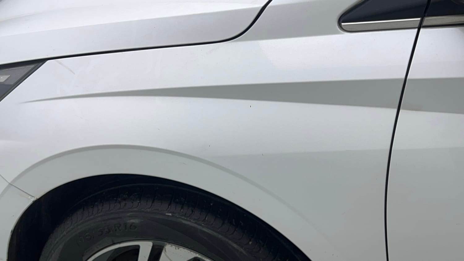 Used 2022 Hyundai i20 Asta (O) 1.2 IVT Petrol Automatic dents MINOR DENT