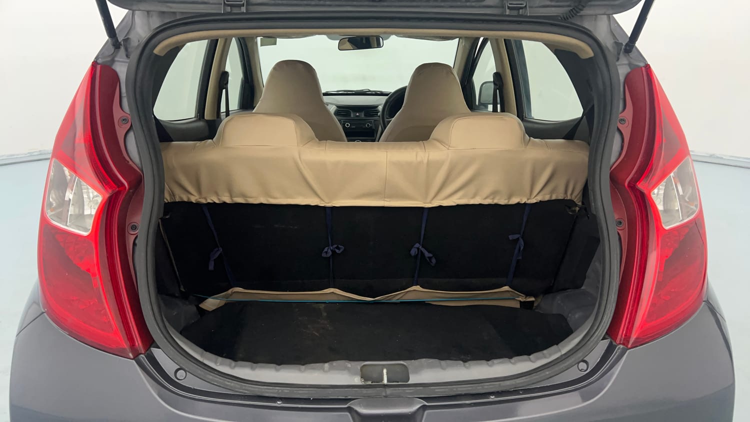 Used 2017 Hyundai Eon Era + AirBag Petrol Manual interior DICKY INSIDE VIEW