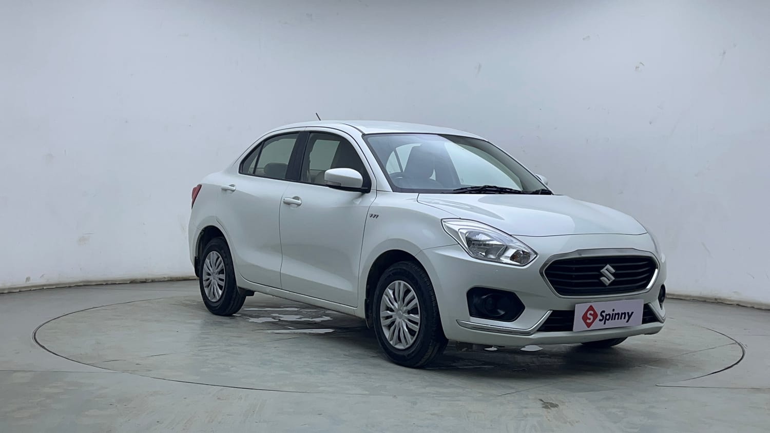 Used 2017 Maruti Suzuki Dzire VXi AMT Petrol Automatic exterior RIGHT FRONT CORNER VIEW