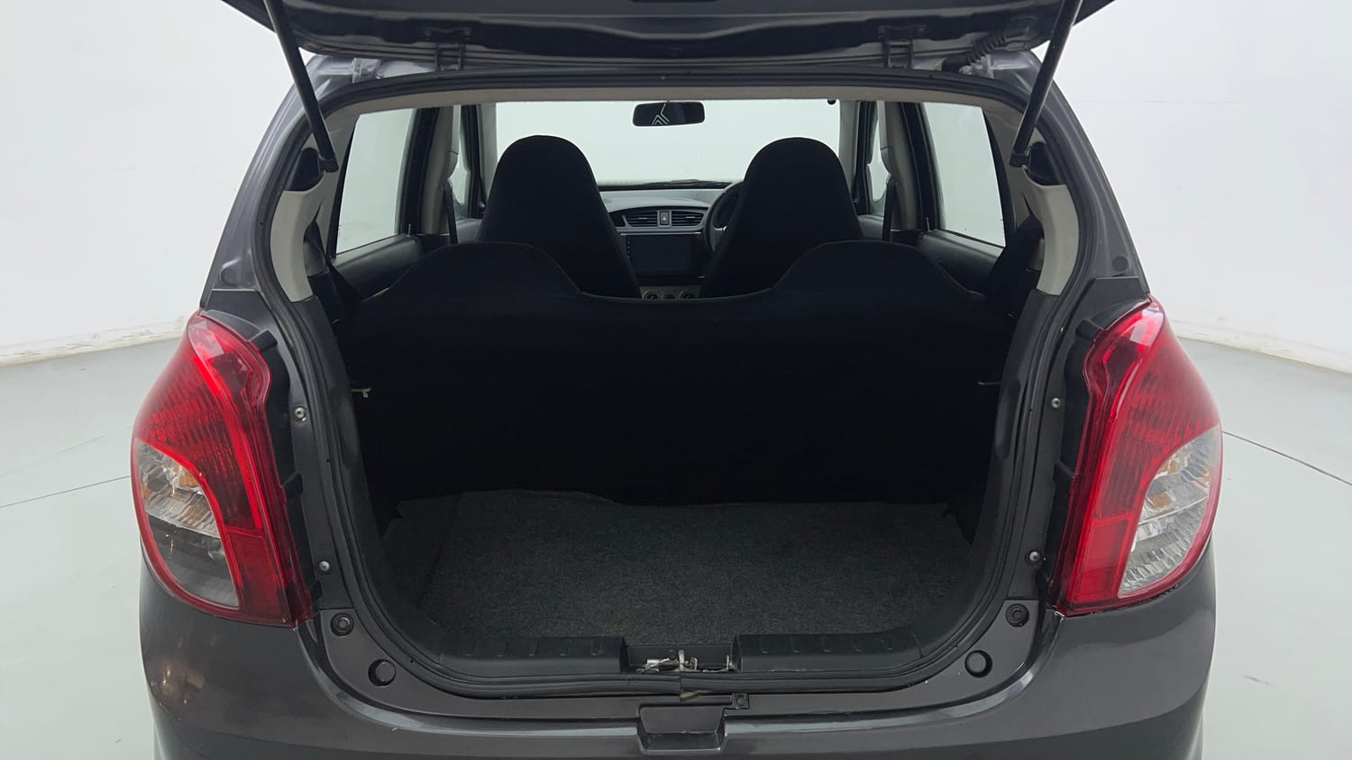 Used 2019 Maruti Suzuki Alto 800 LXi Petrol Manual interior DICKY INSIDE VIEW