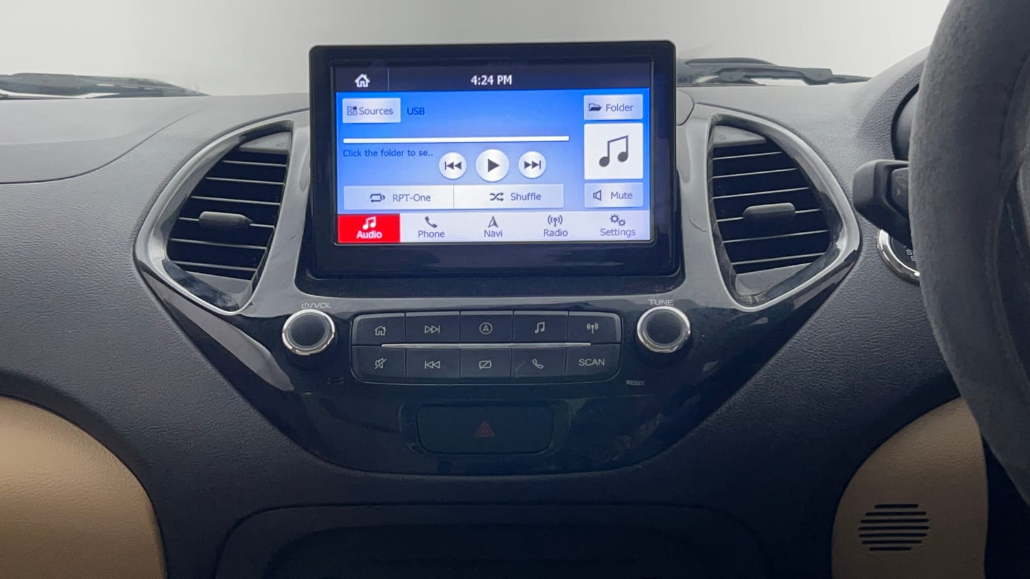 Used 2019 Ford Figo Aspire Titanium1.5 TDCi Diesel Manual top_features Touch screen infotainment system