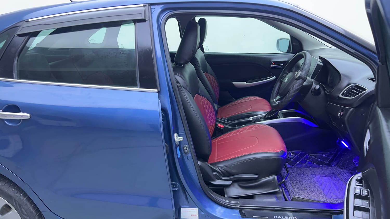 Used 2018 Maruti Suzuki Baleno Zeta 1.2 AT Petrol Automatic interior RIGHT SIDE FRONT DOOR CABIN VIEW