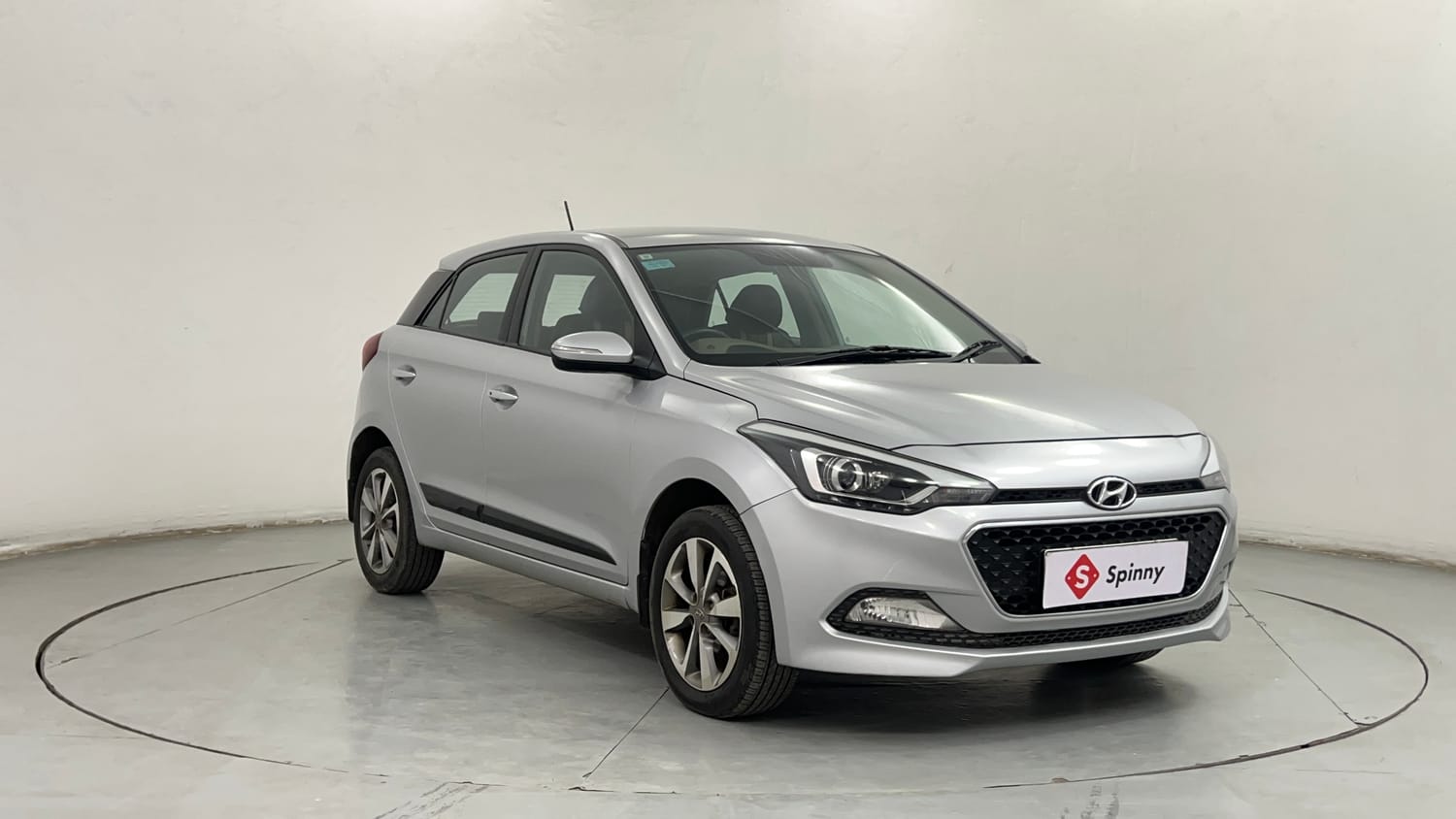 Used 2017 Hyundai Elite i20 Asta 1.2 (O) Petrol Manual exterior RIGHT FRONT CORNER VIEW