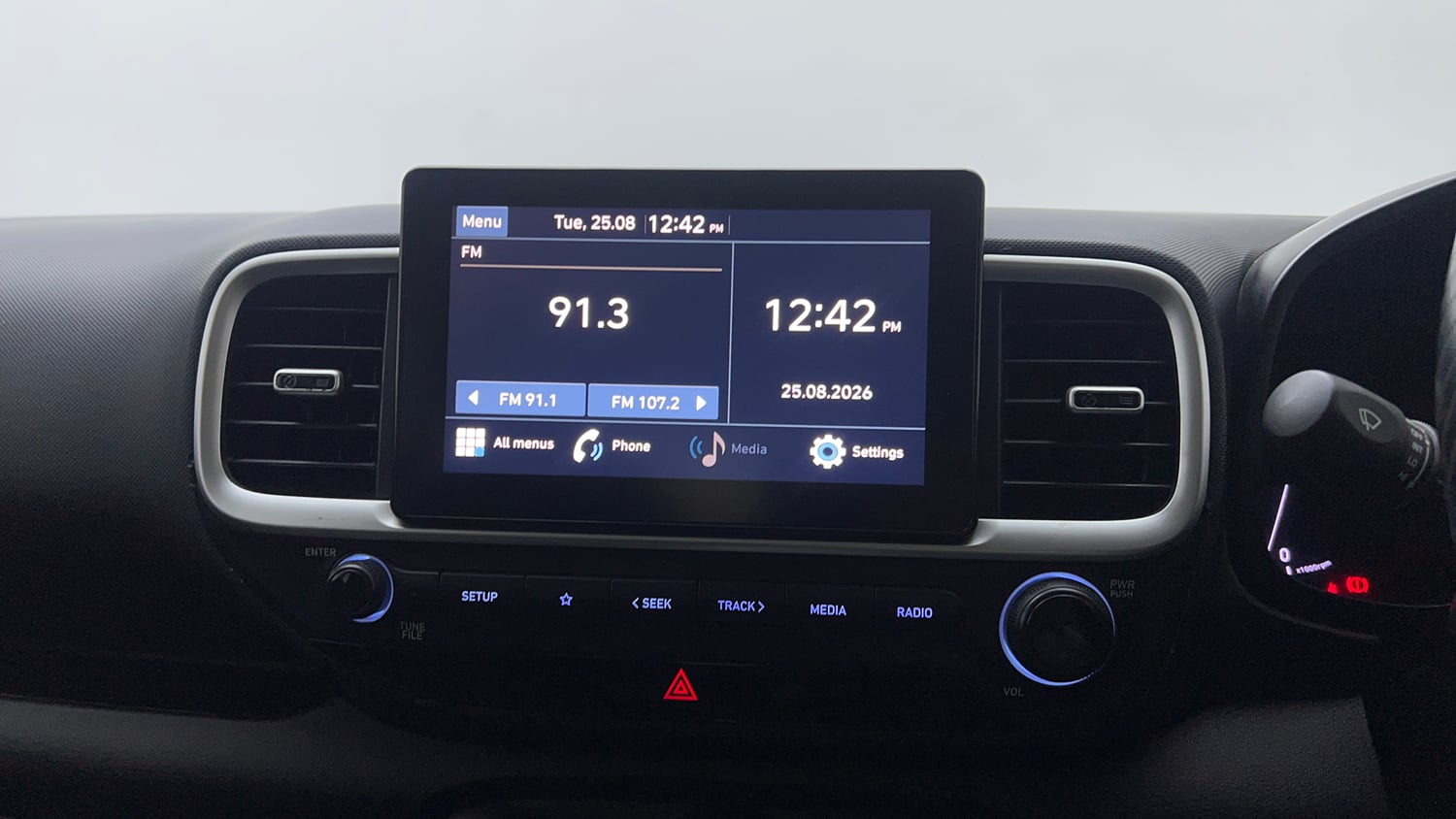 Used 2021 Hyundai Venue SX 1.0 Turbo Petrol Manual top_features Touch screen infotainment system