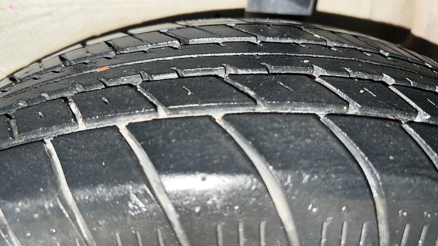 Used 2018 Maruti Suzuki Celerio LXi Petrol Manual tyres LEFT REAR TYRE TREAD VIEW