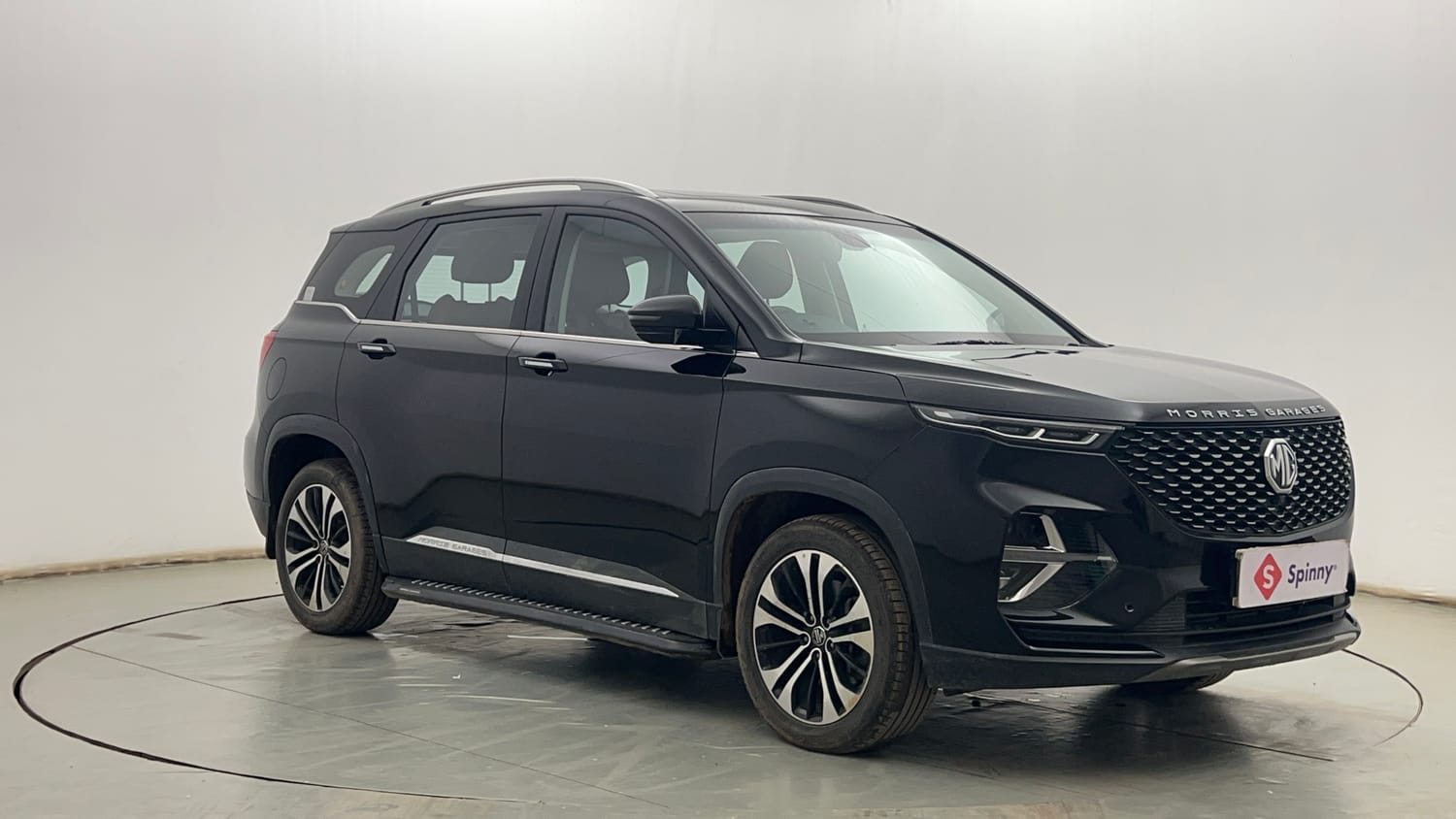 Used 2022 MG Motors Hector Plus Sharp 2.0 Diesel Turbo MT 6-STR Diesel Manual exterior RIGHT FRONT CORNER VIEW