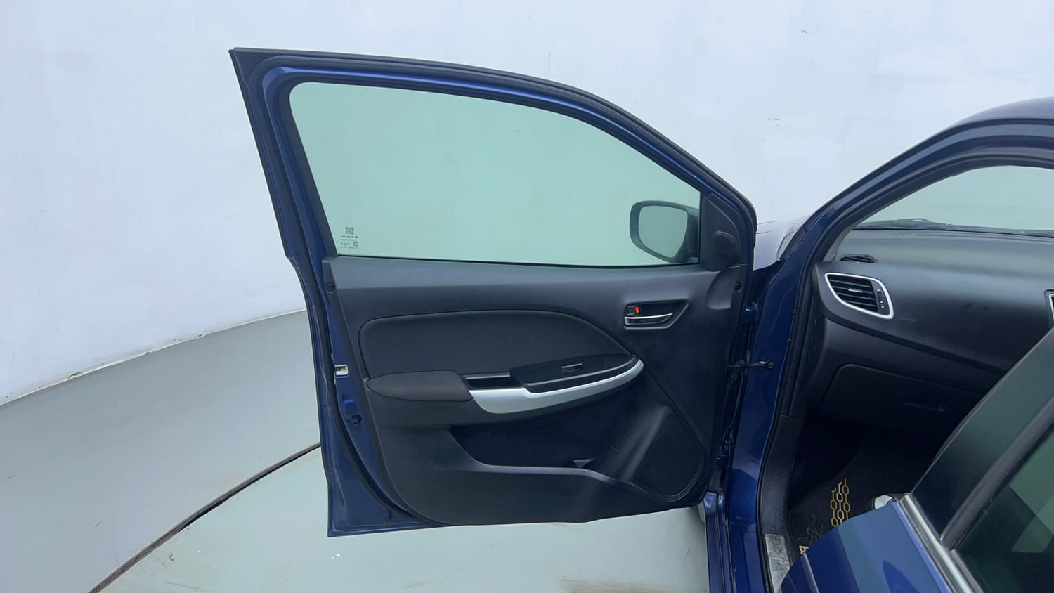 Used 2018 Maruti Suzuki Baleno Zeta 1.2 Petrol Manual interior LEFT FRONT DOOR OPEN VIEW
