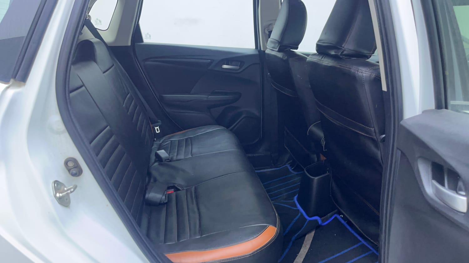 Used 2023 Honda WR-V SV MT Petrol Petrol Manual interior RIGHT SIDE REAR DOOR CABIN VIEW