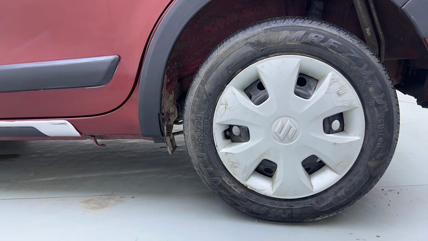 Used 2022 Maruti Suzuki Wagon R 1.0 VXi 1.0 Petrol Manual tyres LEFT REAR TYRE RIM VIEW