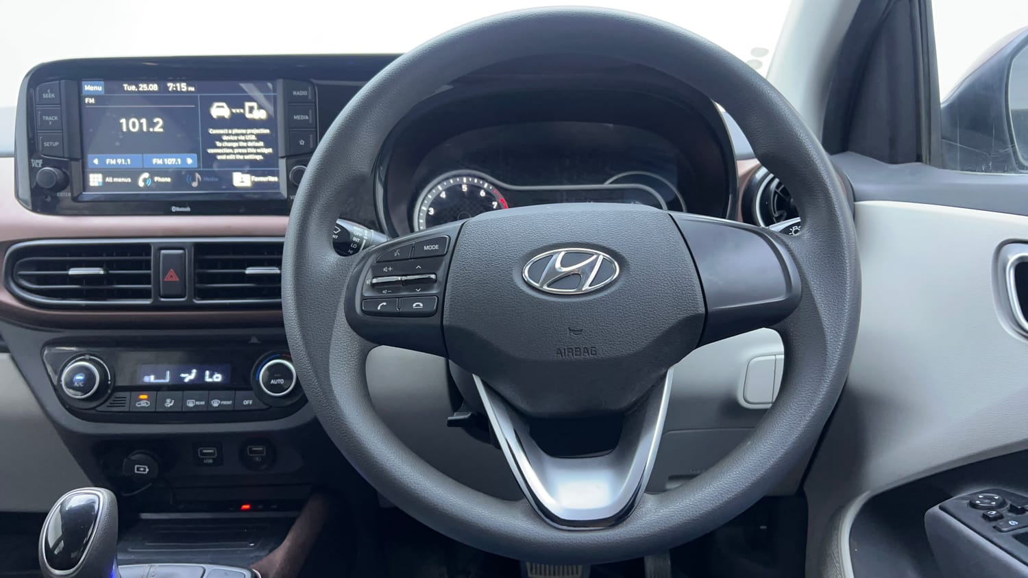 Used 2020 Hyundai Aura SX Plus 1.2 AMT Petrol Petrol Automatic interior STEERING VIEW