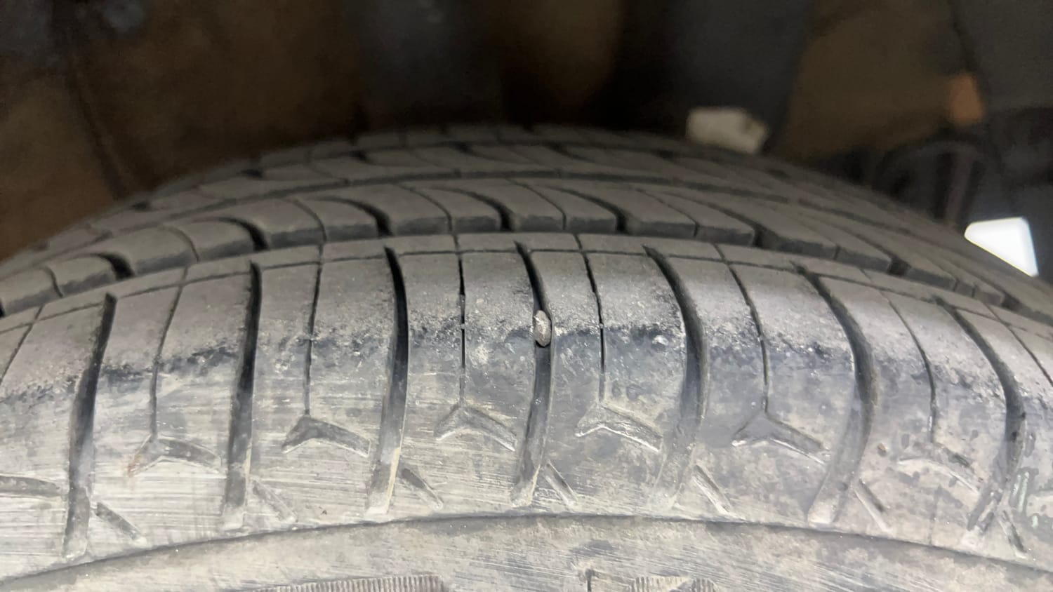 Used 2014 Hyundai Grand i10 Asta 1.2 Kappa VTVT (O) Petrol Manual tyres LEFT REAR TYRE TREAD VIEW