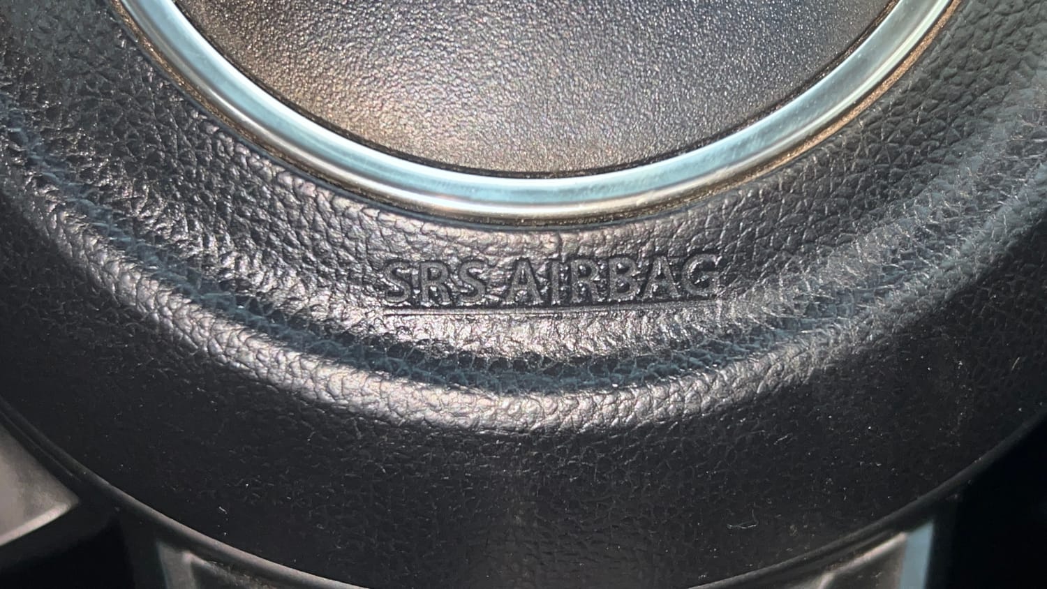 Used 2022 Maruti Suzuki Baleno Zeta MT Petrol Manual top_features Airbags