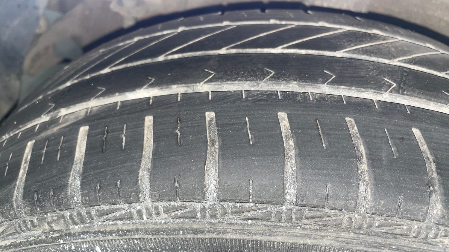 Used 2020 Hyundai Grand i10 Sportz 1.2 Kappa VTVT Petrol Manual tyres RIGHT REAR TYRE TREAD VIEW
