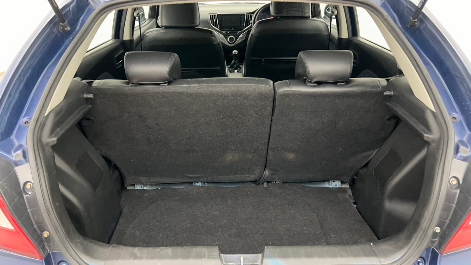 Used 2020 Maruti Suzuki Baleno Zeta Petrol Manual interior DICKY INSIDE VIEW
