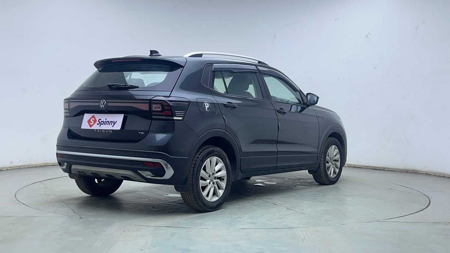 Used 2023 Volkswagen Taigun Highline 1.0 TSI MT Petrol Manual exterior RIGHT REAR CORNER VIEW