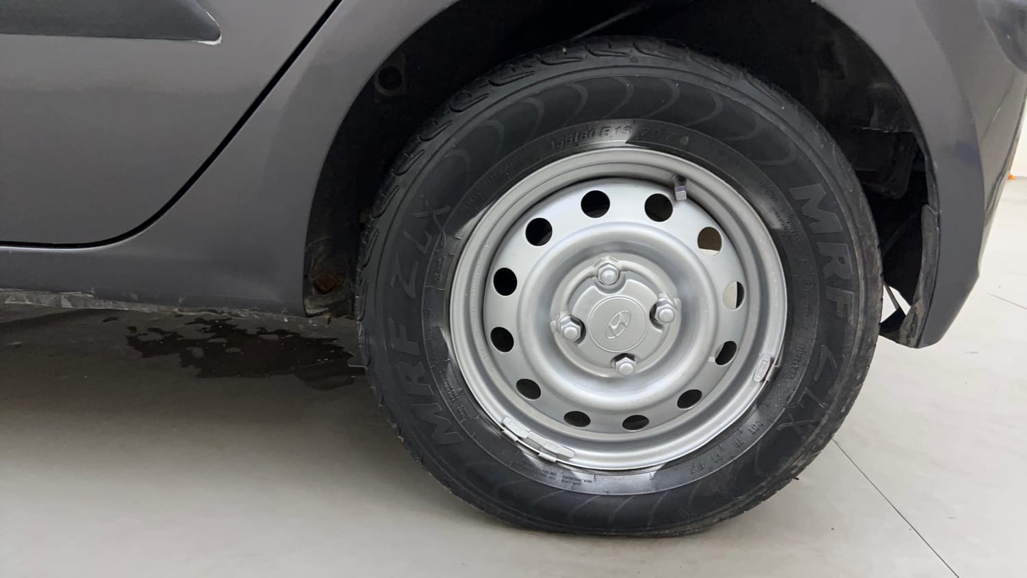 Used 2012 Hyundai i10 Era 1.1 iRDE2 Petrol Manual tyres LEFT REAR TYRE RIM VIEW