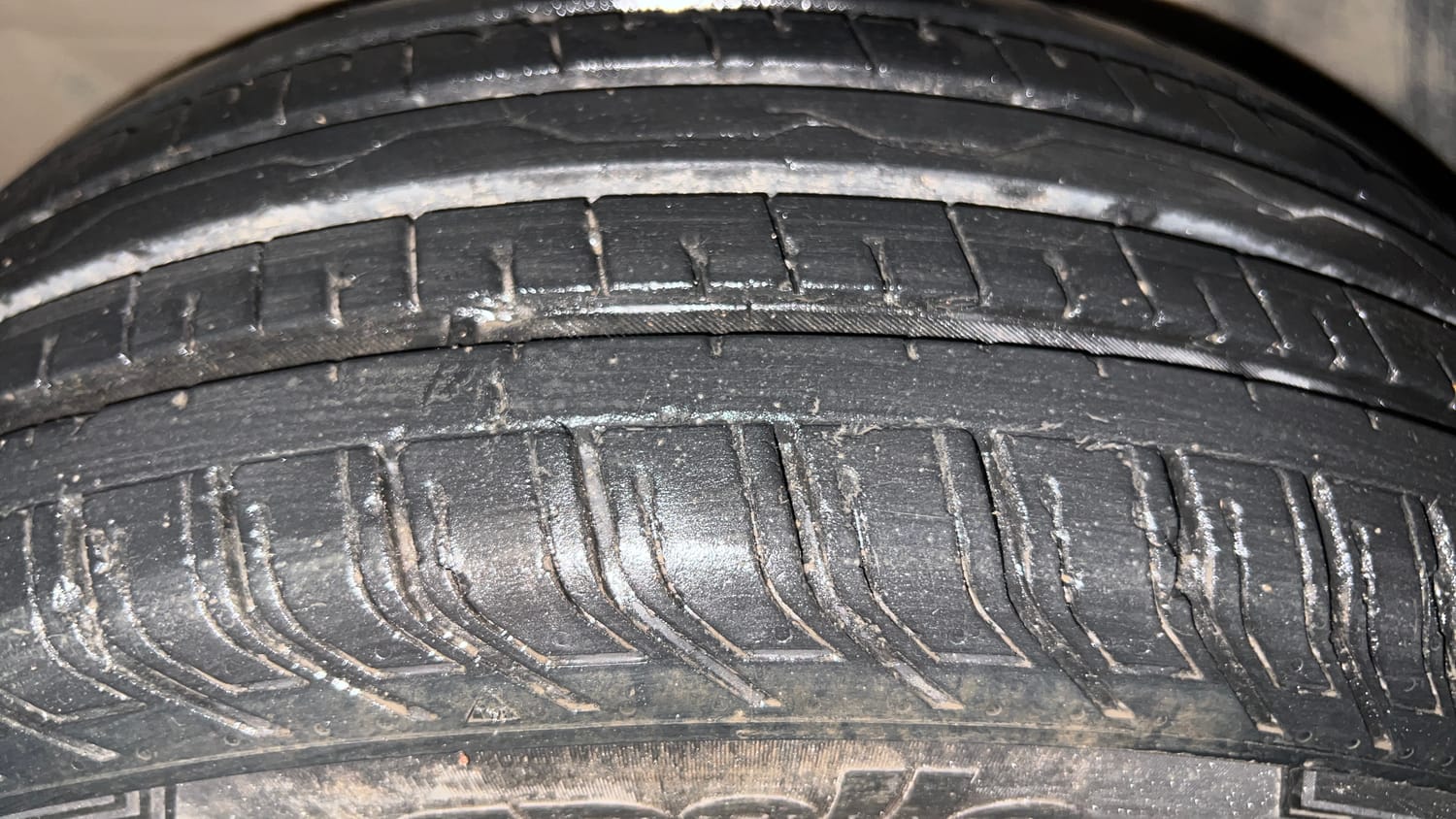Used 2024 Tata Punch EV Empowered Plus 3.3 Electric Automatic tyres LEFT FRONT TYRE TREAD VIEW