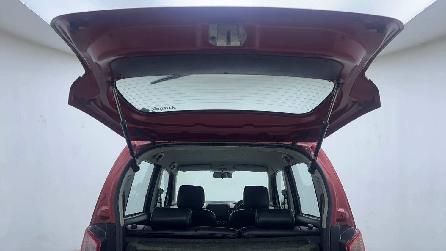 Used 2018 Maruti Suzuki Wagon R 1.0 VXI AMT Petrol Automatic interior DICKY DOOR OPEN VIEW