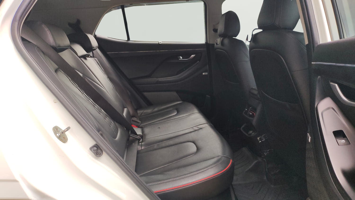 Used 2022 Hyundai Creta SX (O) 1.4 Turbo 7 DCT Dual Tone Petrol Automatic interior RIGHT SIDE REAR DOOR CABIN VIEW