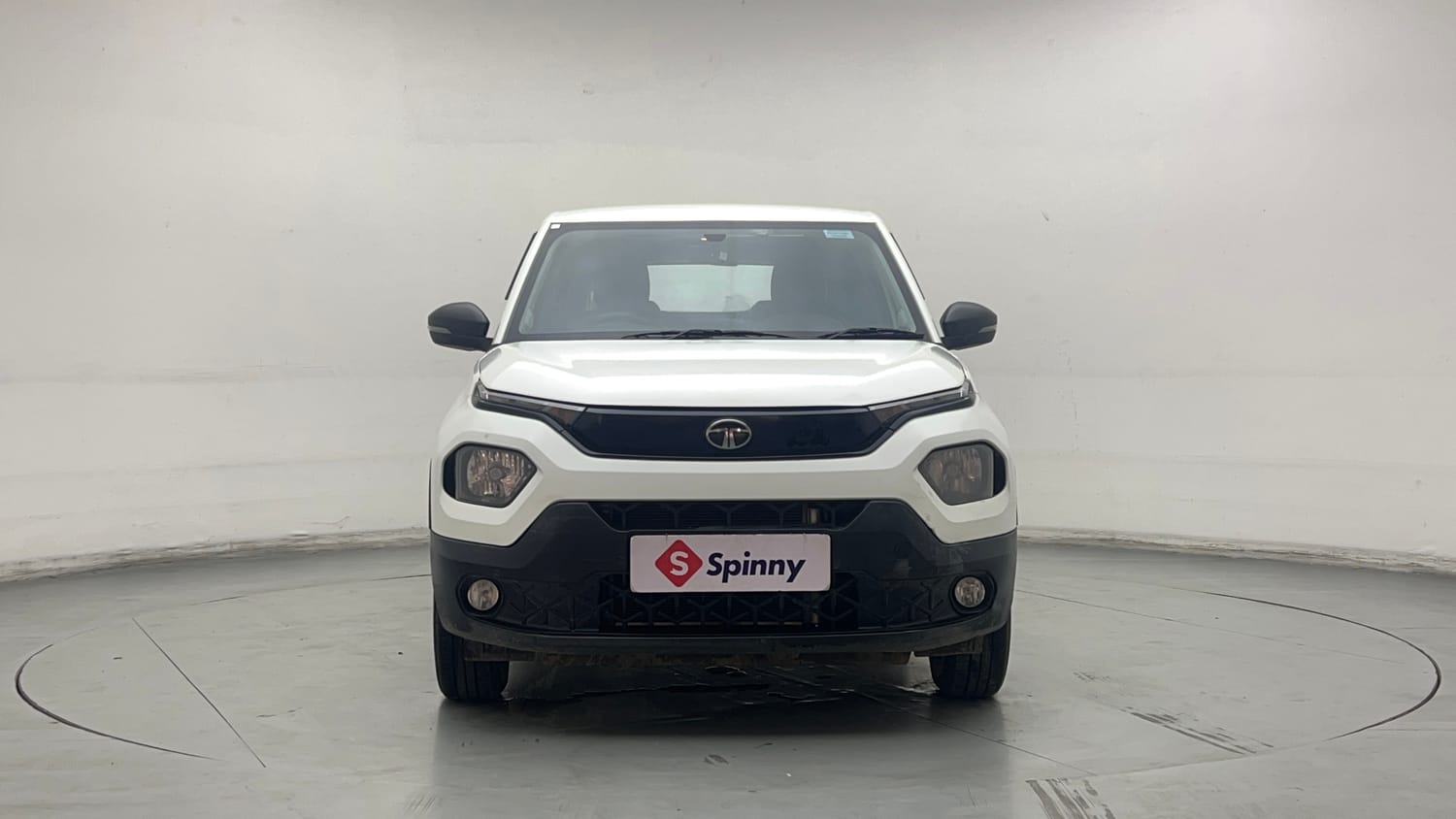 Used 2024 Tata Punch Pure MT Petrol Manual exterior FRONT VIEW