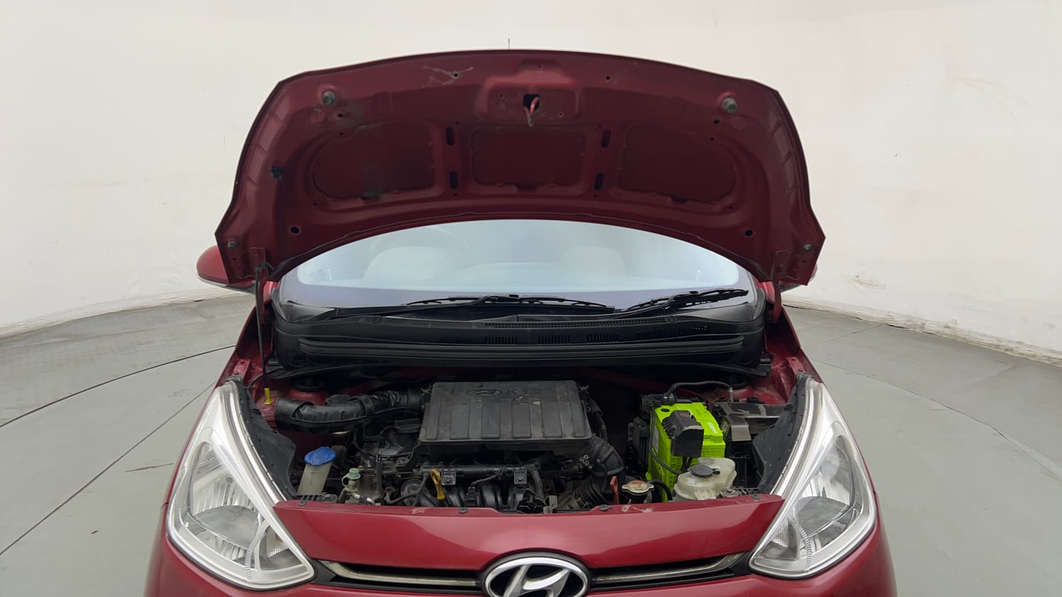 Used 2018 Hyundai Grand i10 Sportz (O) AT 1.2 Kappa VTVT Petrol Automatic engine ENGINE & BONNET OPEN FRONT VIEW