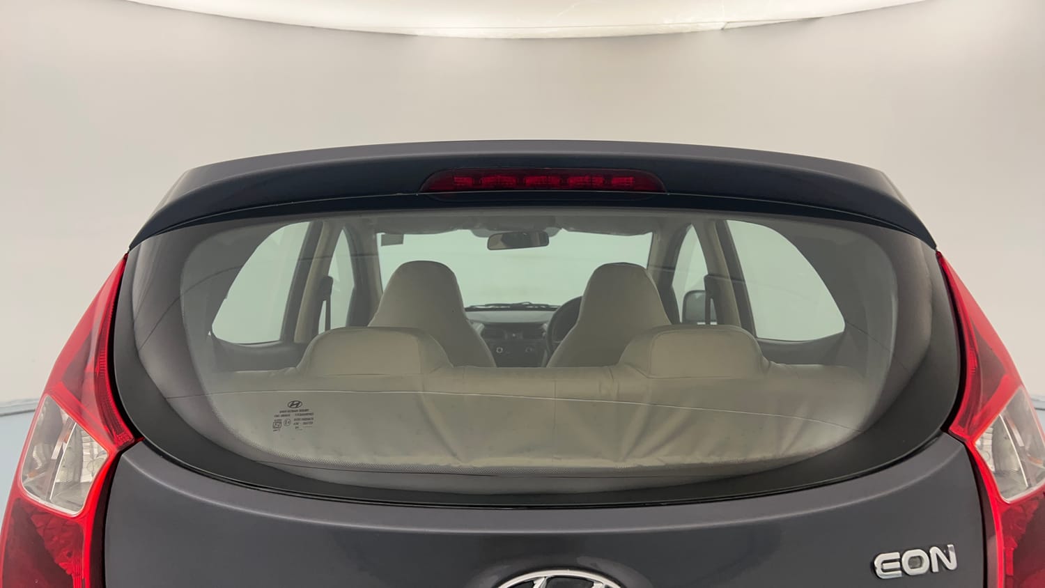 Used 2017 Hyundai Eon Era + AirBag Petrol Manual exterior BACK WINDSHIELD VIEW