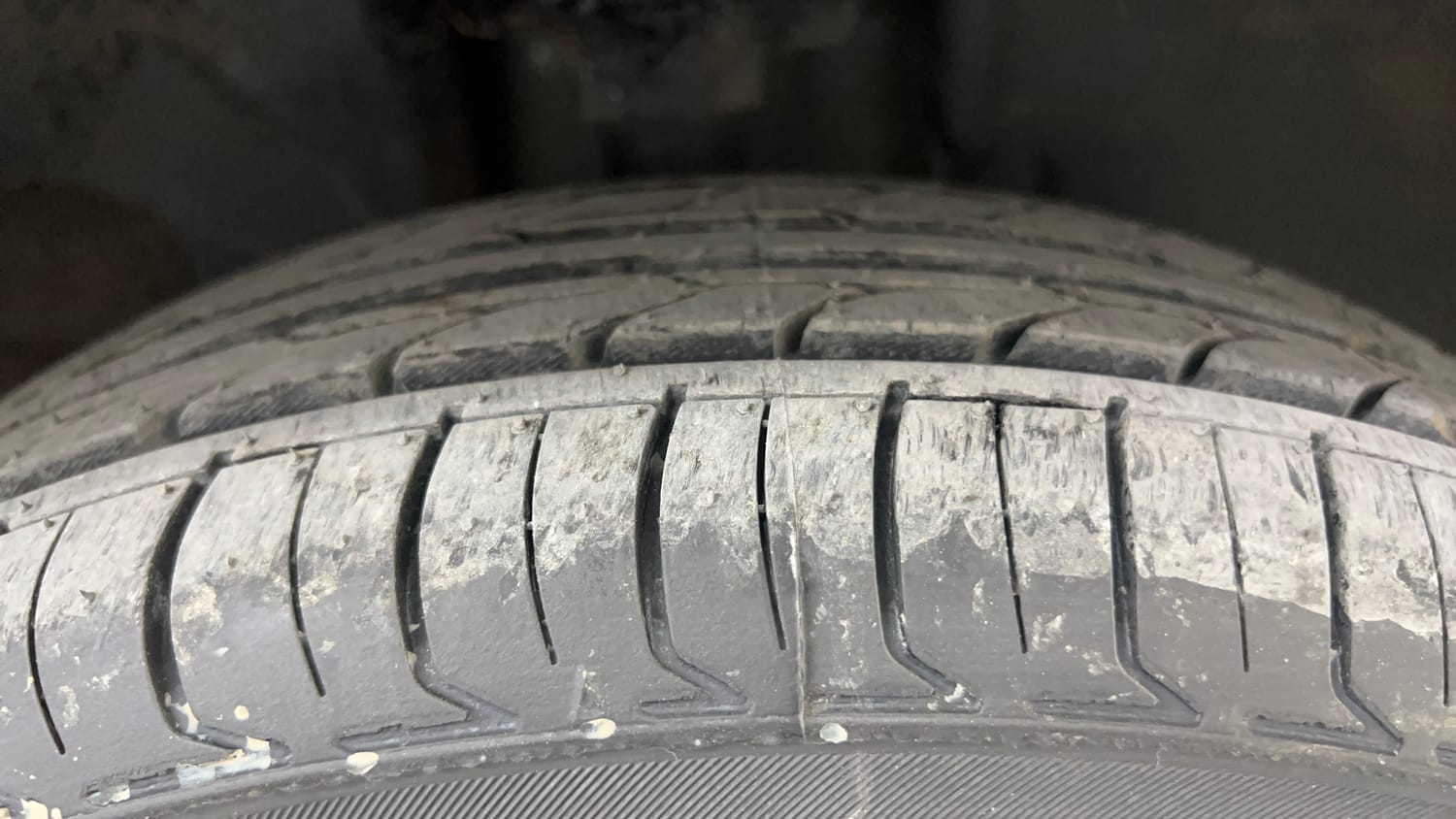 Used 2022 Renault Kwid RXT 1.0 (O) Petrol Manual tyres RIGHT FRONT TYRE TREAD VIEW