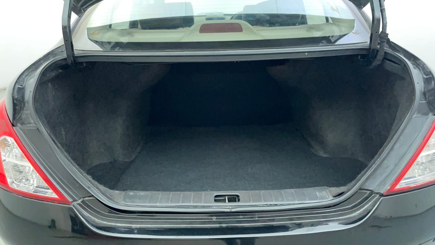 Used 2013 Nissan Sunny XV Diesel Diesel Manual interior DICKY INSIDE VIEW