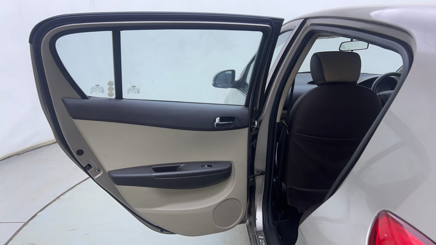 Used 2012 Hyundai i20 Magna 1.2 Petrol Manual interior LEFT REAR DOOR OPEN VIEW