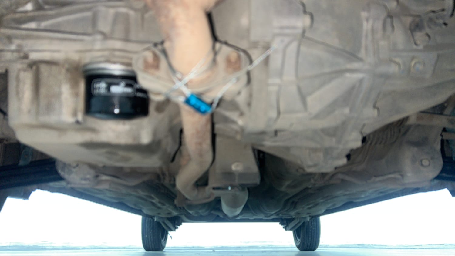 Used 2017 maruti-suzuki Alto K10 VXi (O) AMT Petrol Automatic extra FRONT LEFT UNDERBODY VIEW
