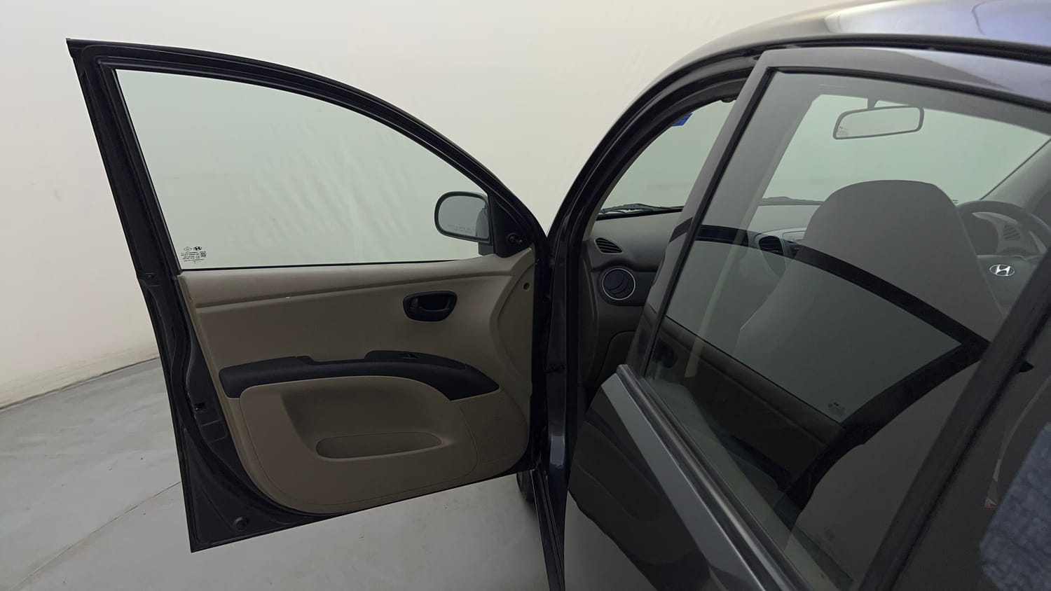 Used 2012 Hyundai i10 Era 1.1 iRDE2 Petrol Manual interior LEFT FRONT DOOR OPEN VIEW