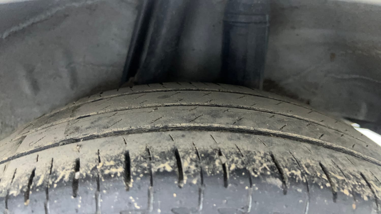 Used 2018 Honda Amaze 1.5 V CVT Diesel Diesel Automatic tyres LEFT REAR TYRE TREAD VIEW