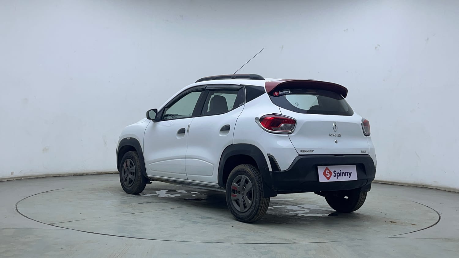 Used 2017 Renault Kwid 1.0 RXT AMT Petrol Automatic exterior LEFT REAR CORNER VIEW