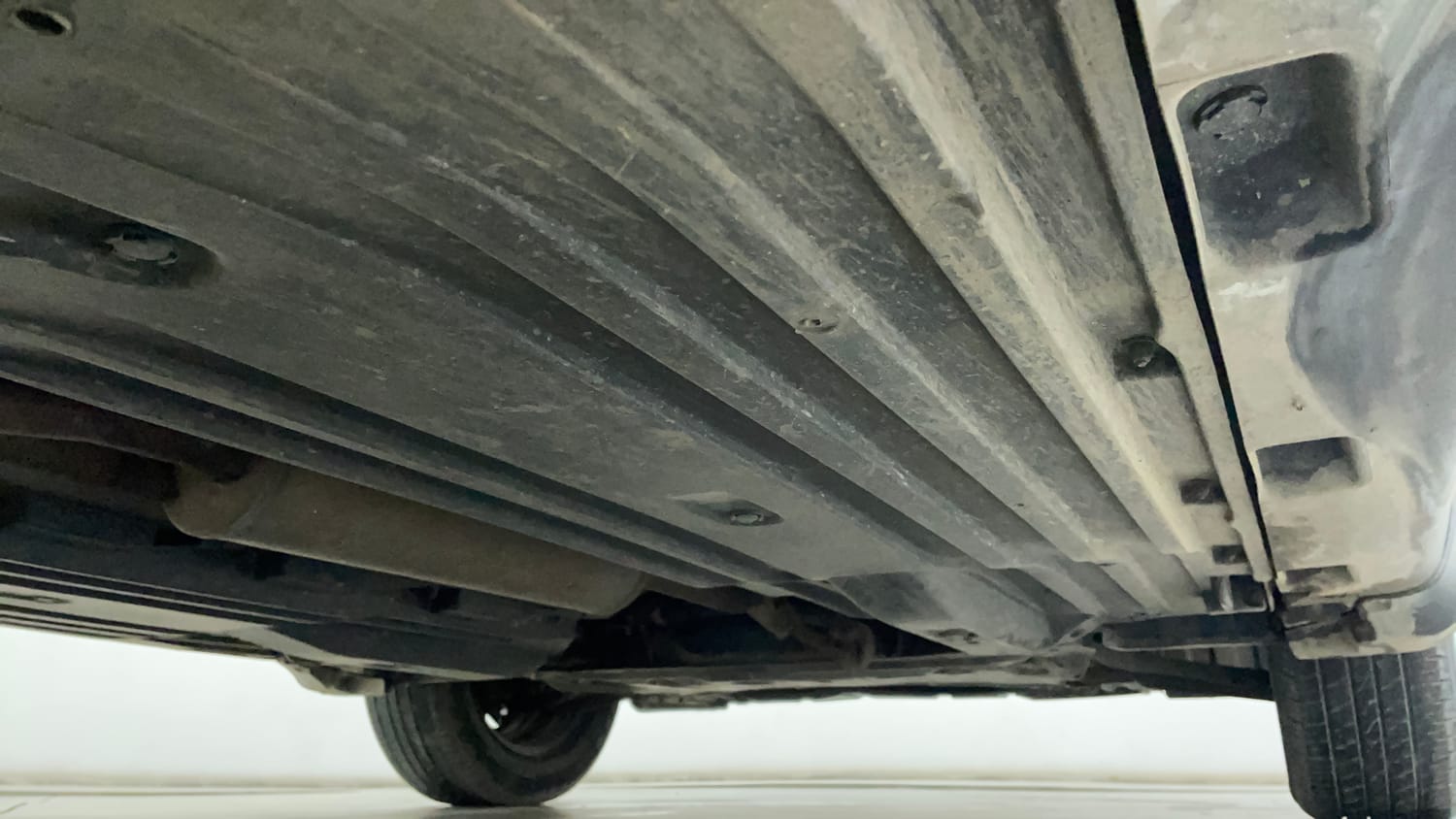 Used 2022 maruti-suzuki Vitara Brezza VXi Petrol Manual extra REAR RIGHT UNDERBODY VIEW