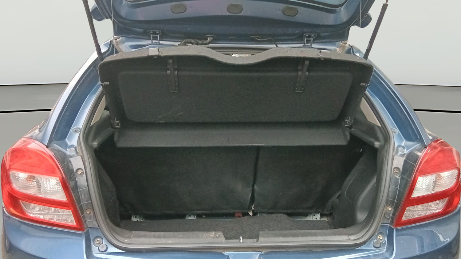 Used 2018 Maruti Suzuki Baleno Alpha 1.2 Petrol Manual interior DICKY INSIDE VIEW