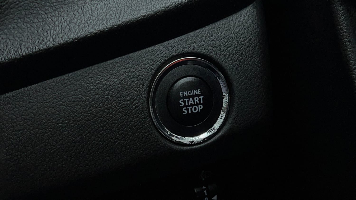 Used 2021 Maruti Suzuki Baleno Zeta Petrol Manual top_features Keyless start