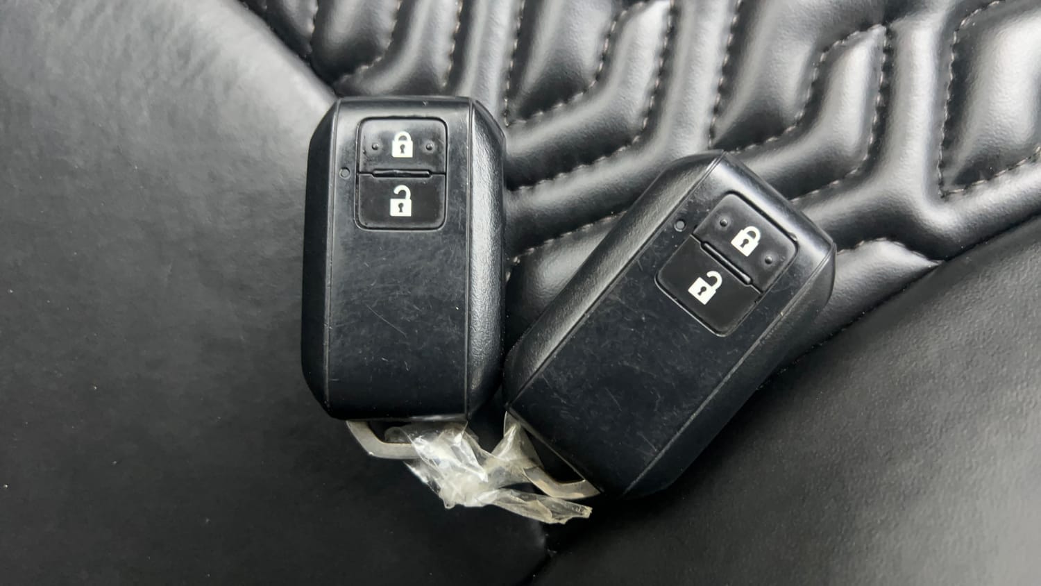 Used 2022 Maruti Suzuki Baleno Zeta MT Petrol Manual extra CAR KEY VIEW