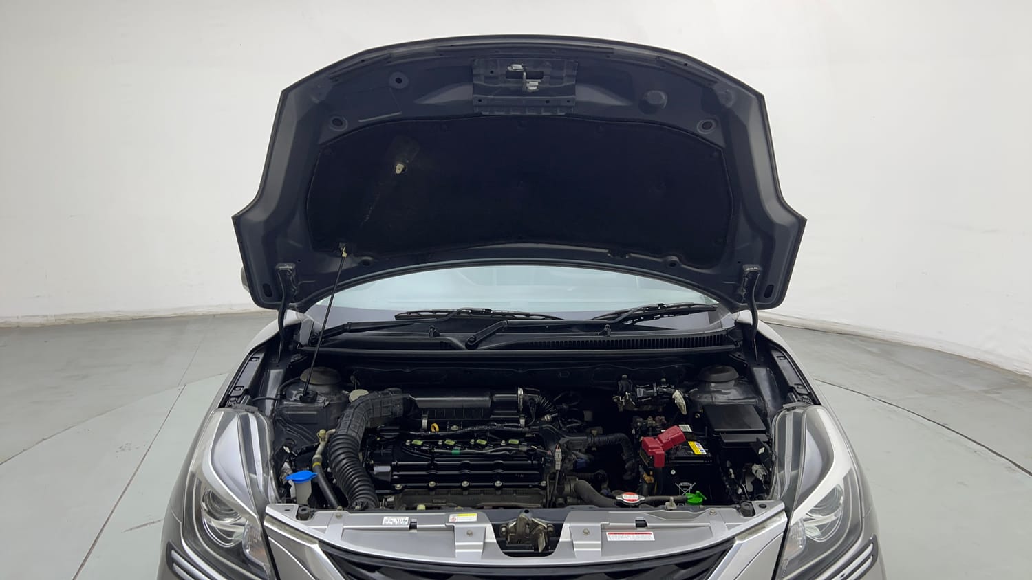 Used 2021 Maruti Suzuki Baleno Zeta Petrol Manual engine ENGINE & BONNET OPEN FRONT VIEW