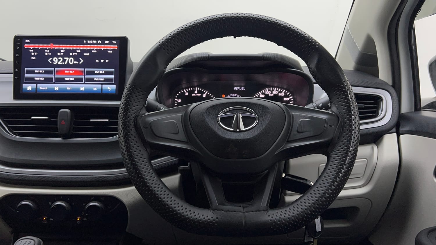 Used 2022 Tata Altroz XE Petrol Petrol Manual interior STEERING VIEW
