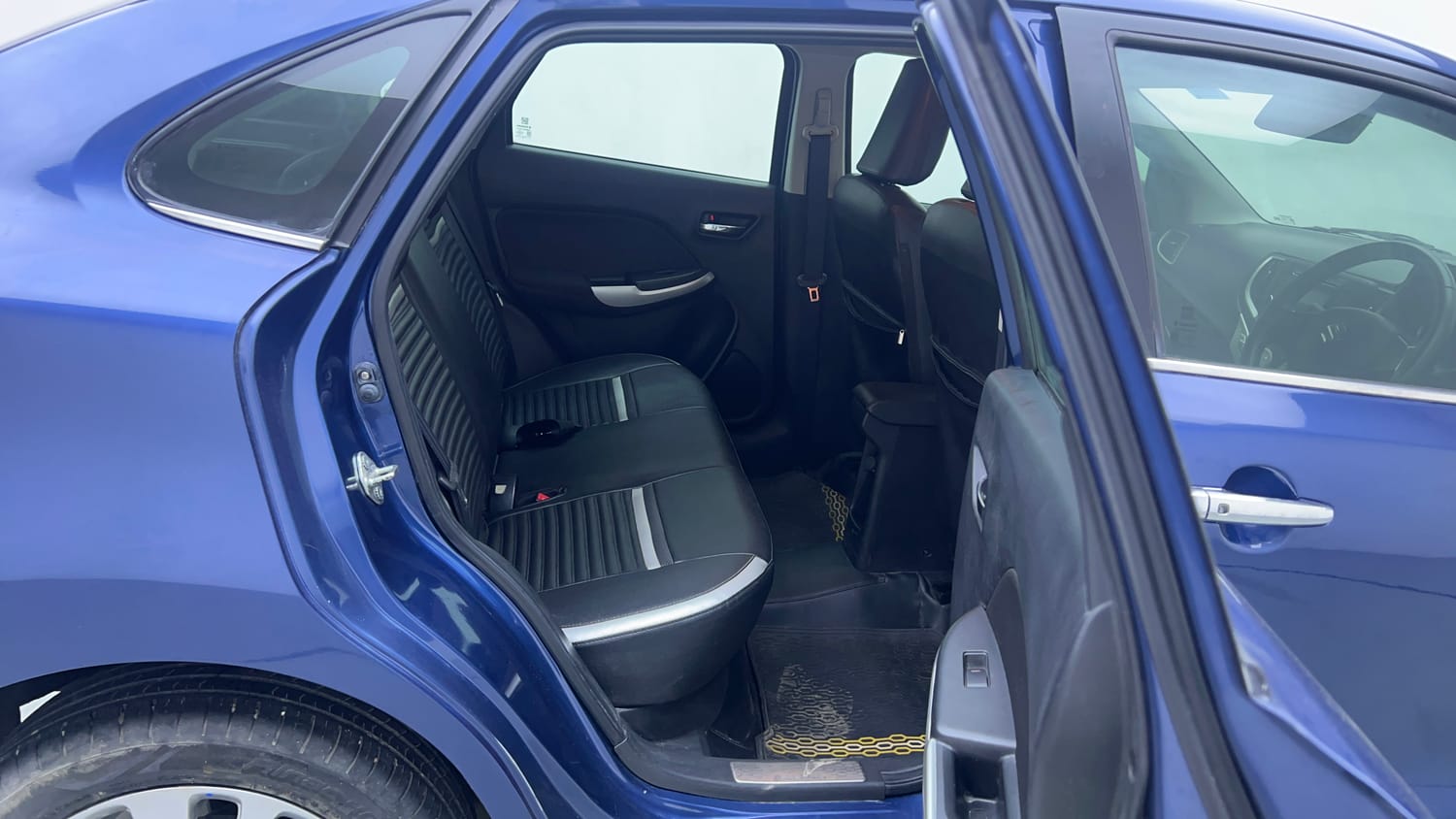 Used 2018 Maruti Suzuki Baleno Zeta 1.2 Petrol Manual interior RIGHT SIDE REAR DOOR CABIN VIEW