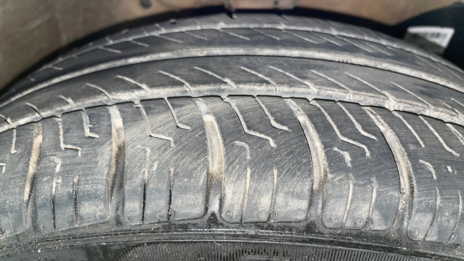 Used 2018 Honda Amaze 1.2 S i-VTEC Opt Petrol Manual tyres RIGHT FRONT TYRE TREAD VIEW