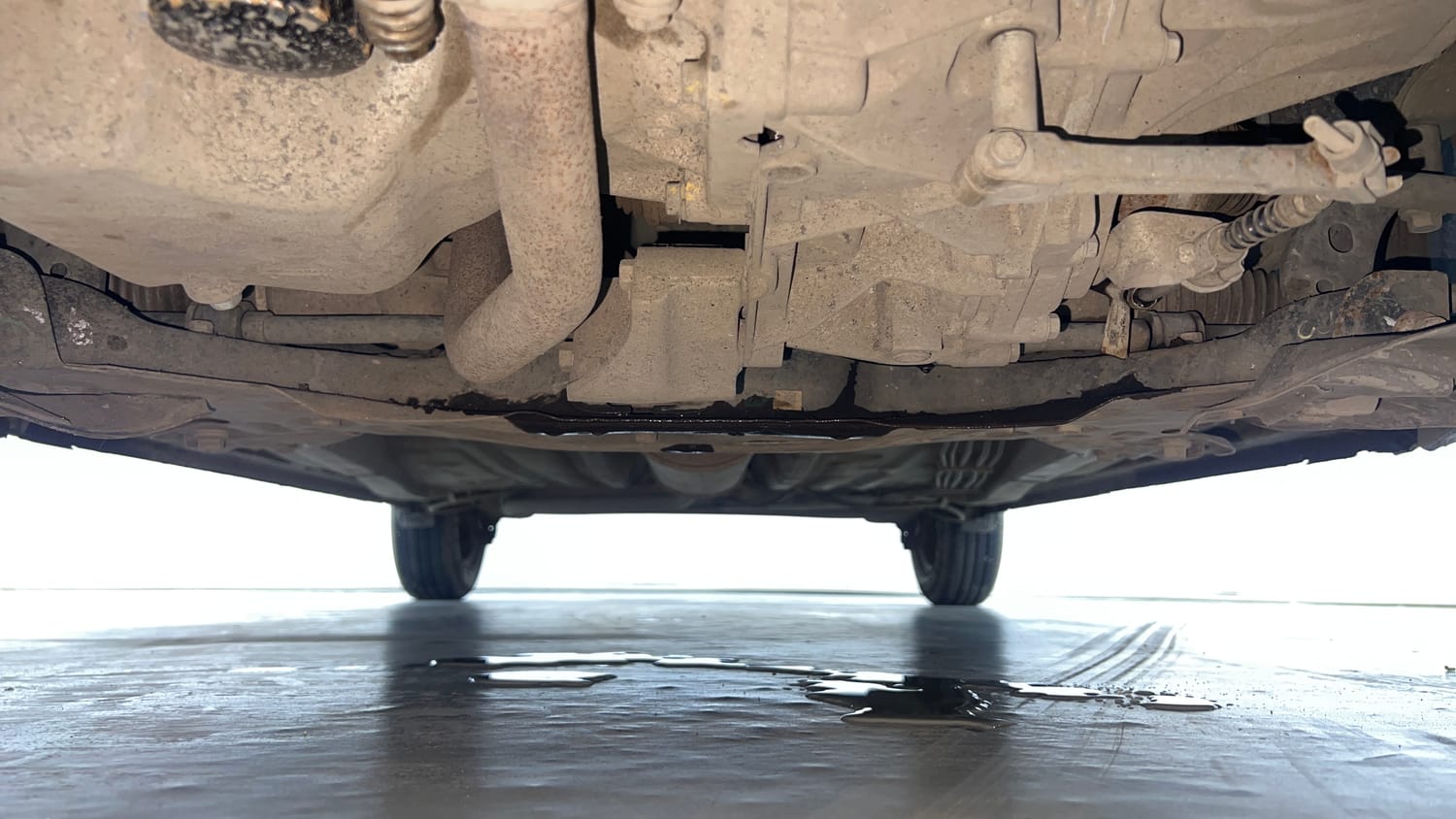 Used 2024 Maruti Suzuki Wagon R VXI 1.0 CNG Cng Manual extra FRONT LEFT UNDERBODY VIEW